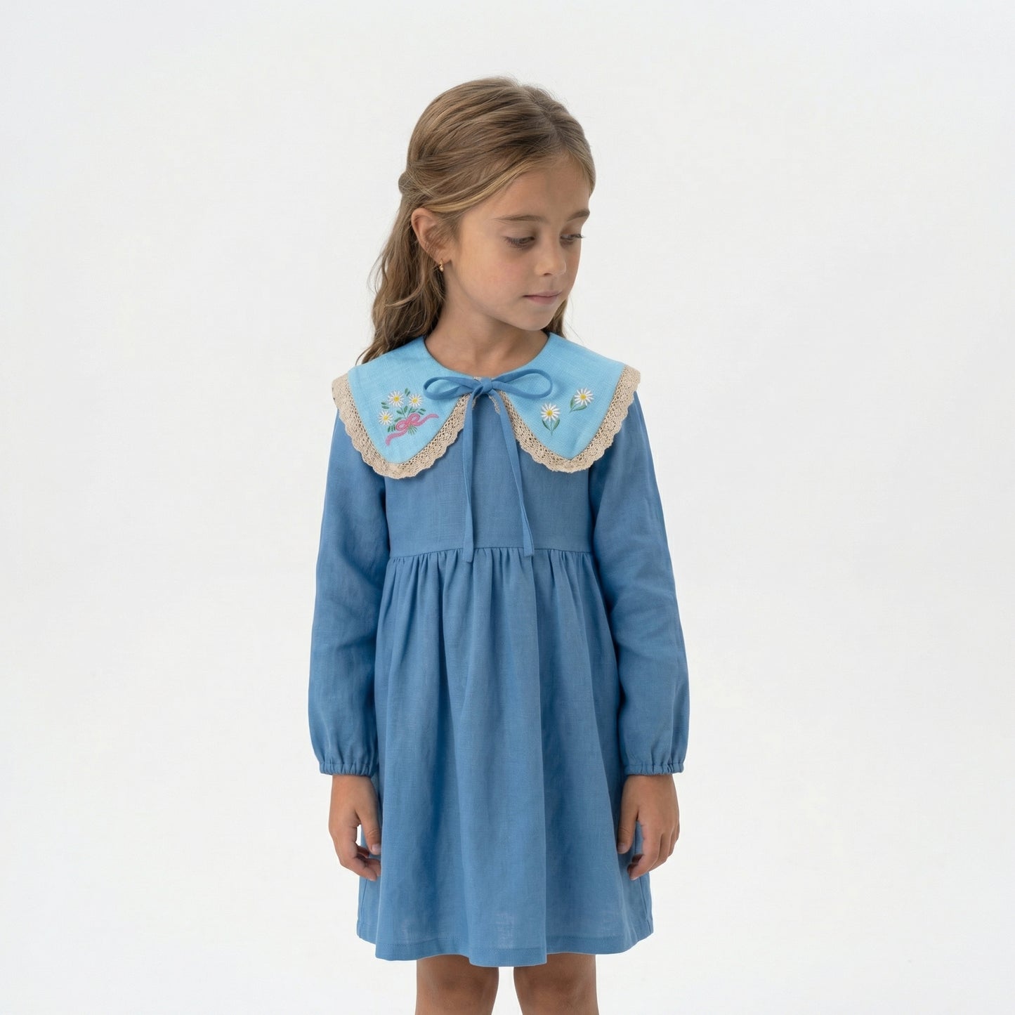 Cottagecore and Tuscan Style Embroidered Linen Collar, Peter Pan Lace Collar, Delicate Accessory for Girls' Dresses and Shirts
