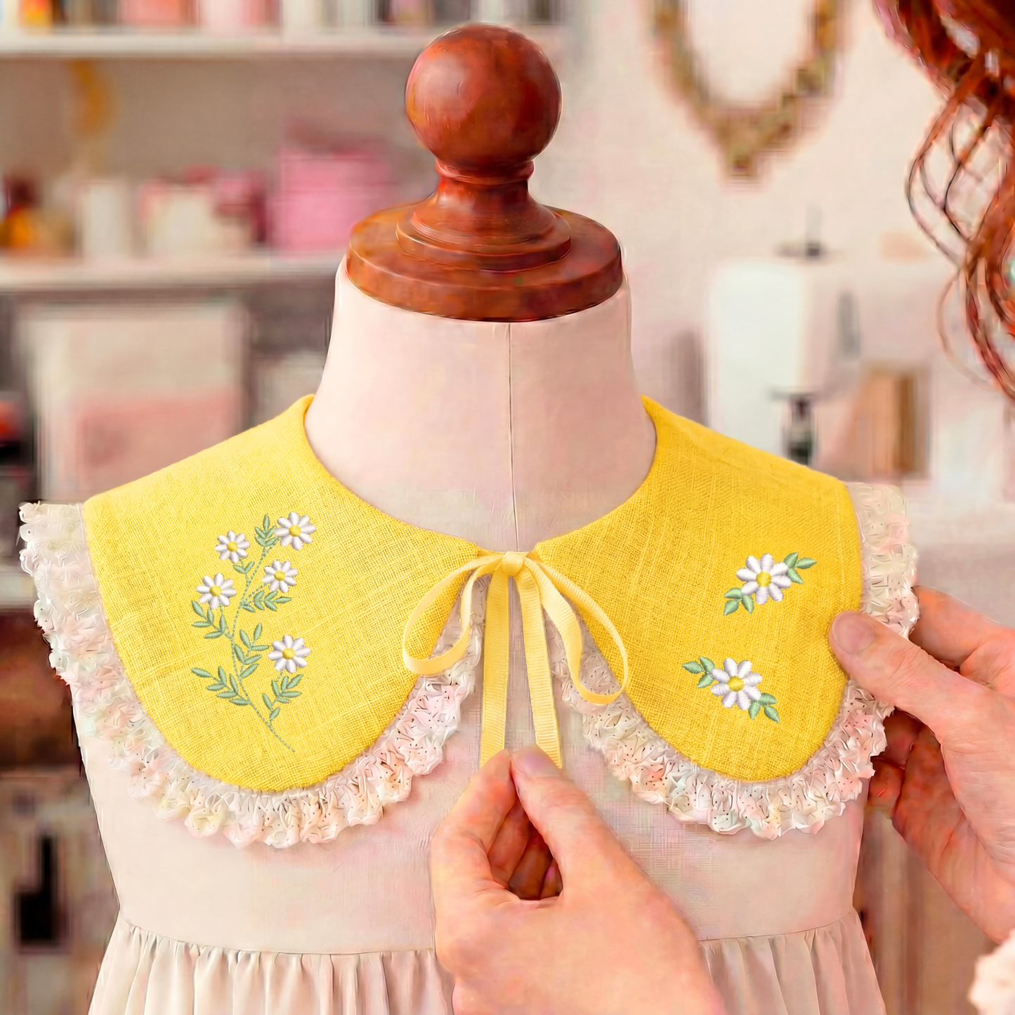 Yellow linen collar with floral embroidery – handmade in Italy